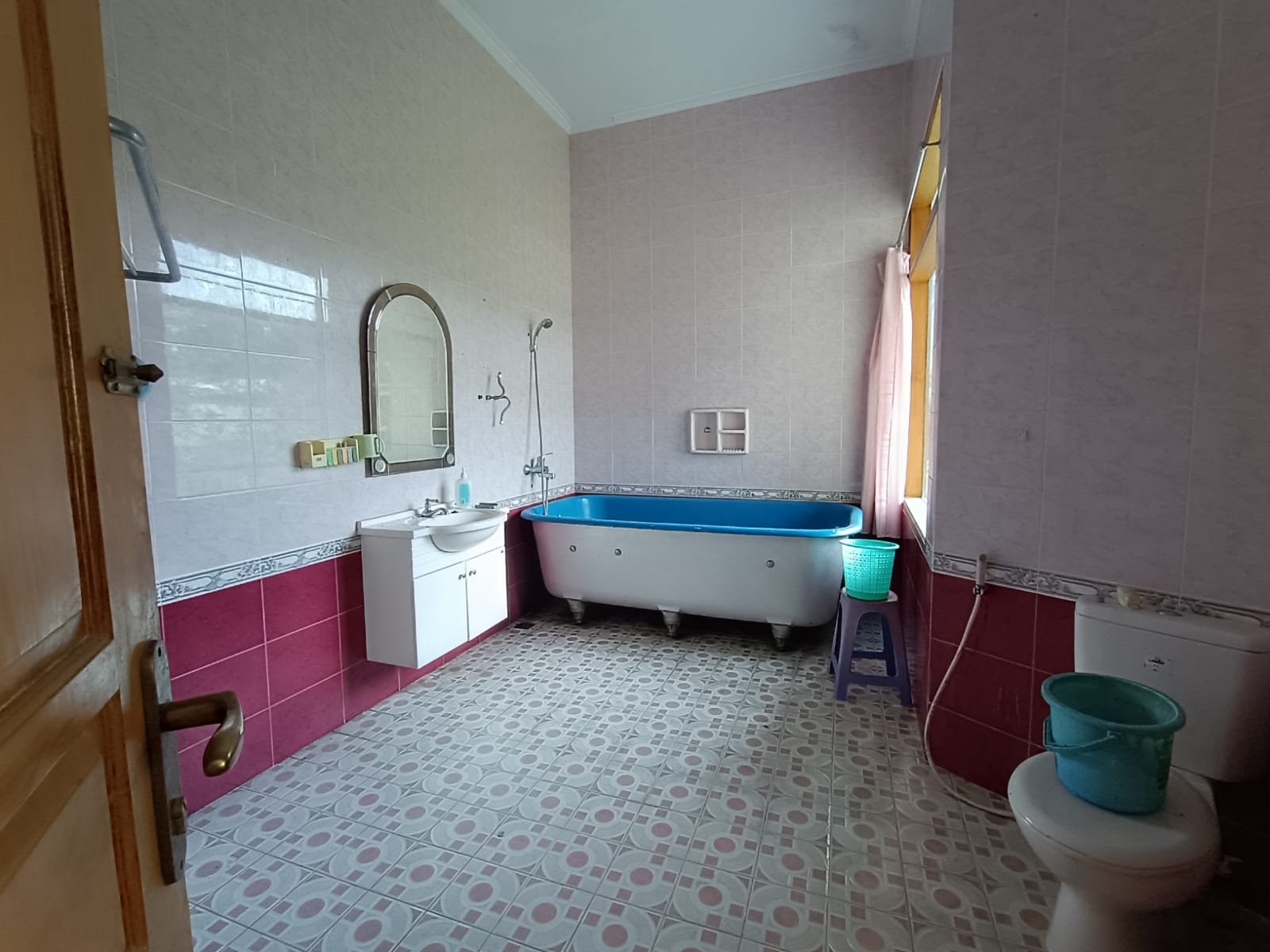 WhatsApp Image 2024-03-15 at 08.42.41