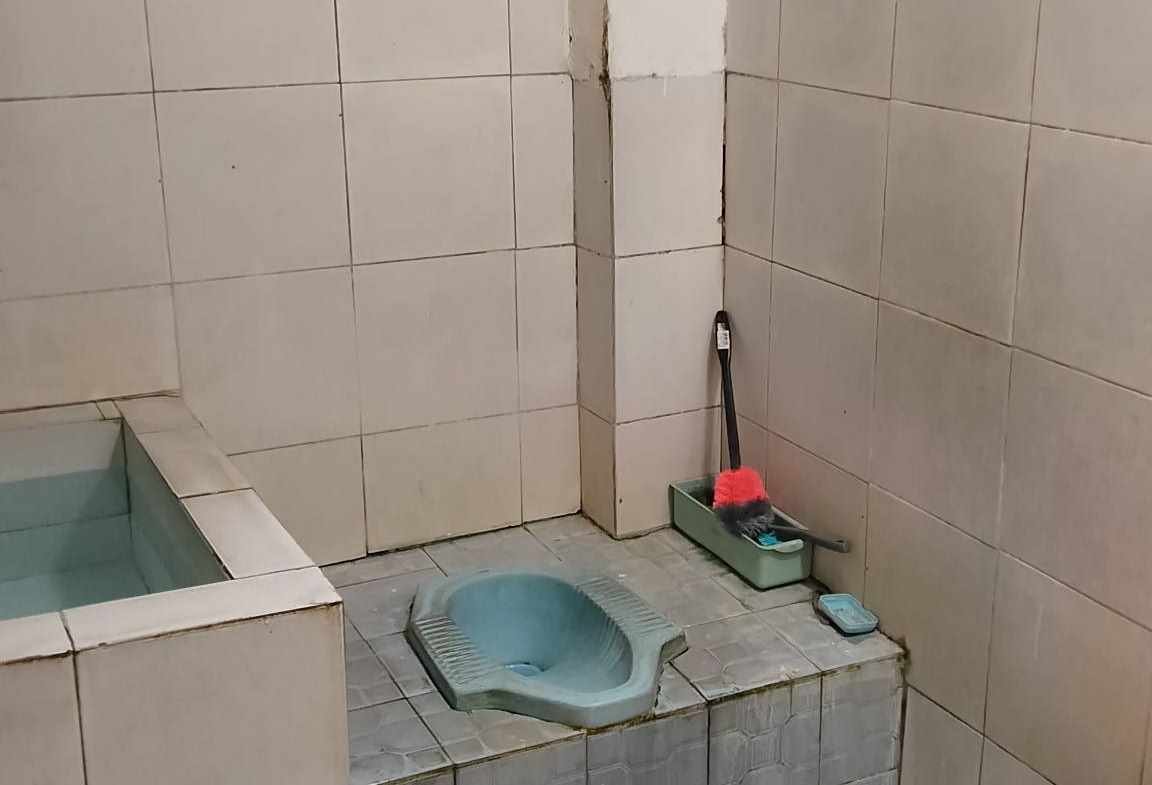 1152