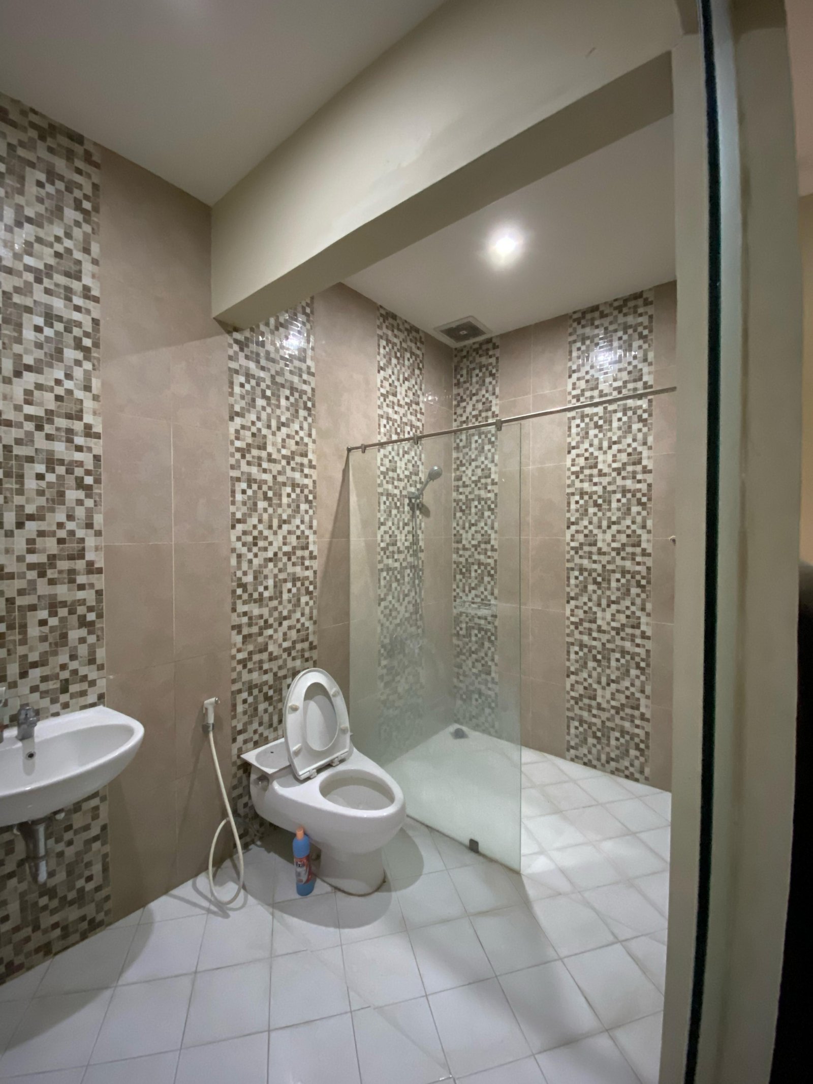 WhatsApp Image 2024-10-17 at 10.36.30 (1)