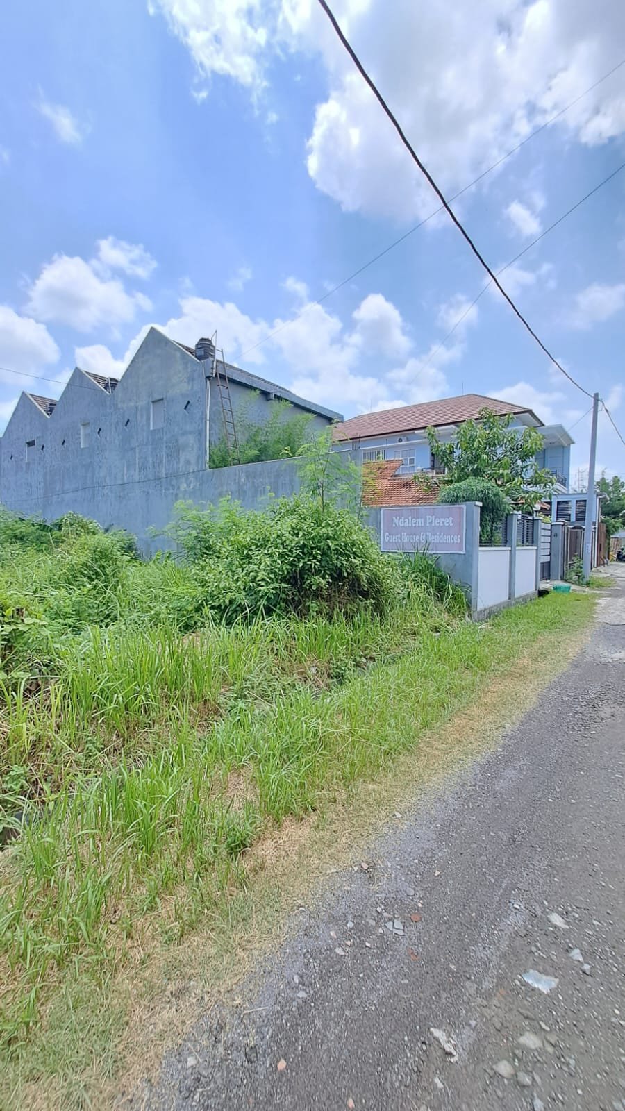 Sumber Solo Dekat Rumah Jokowi LT 300 EK (1)