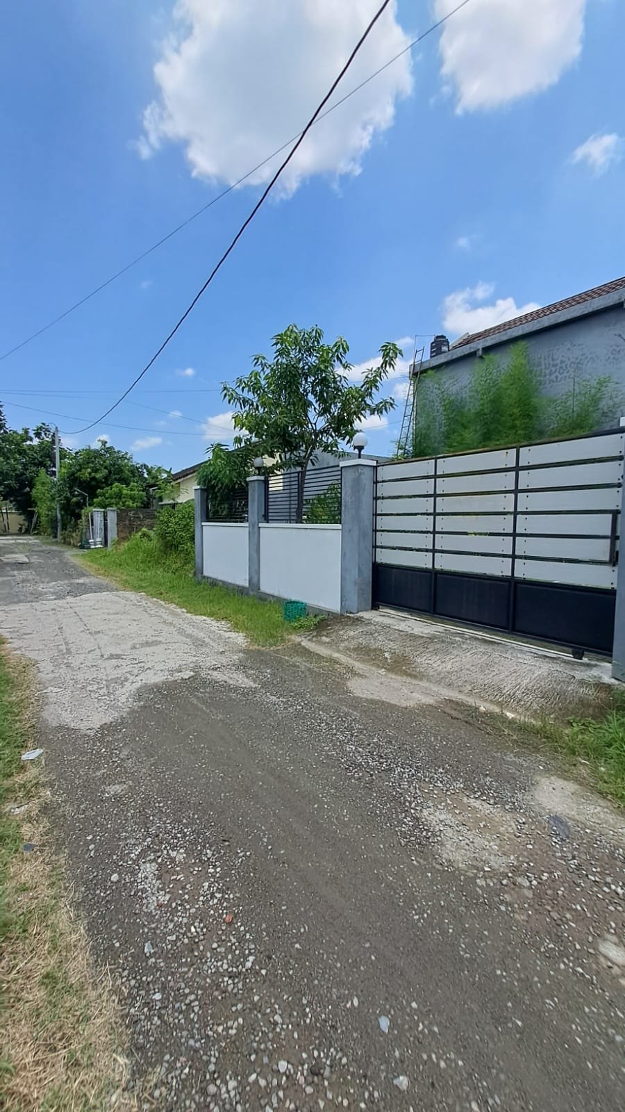 Sumber Solo Dekat Rumah Jokowi LT 300 EK (4)