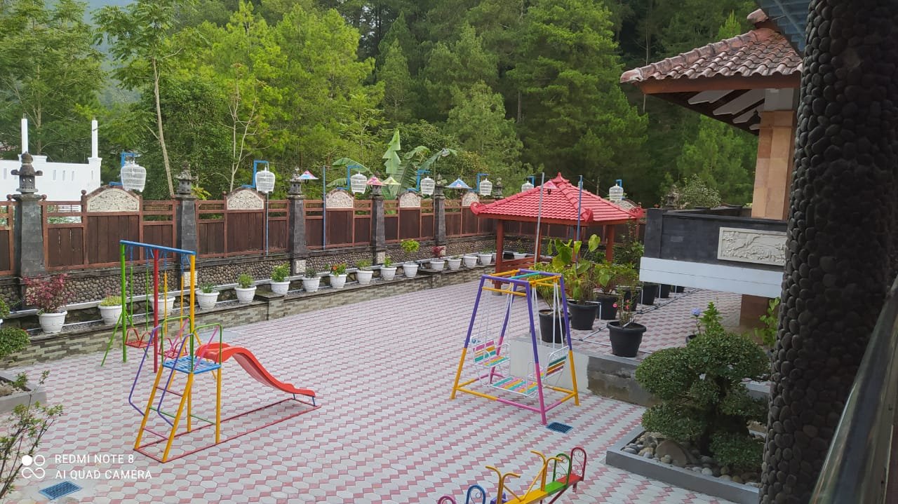 WhatsApp Image 2023-12-06 at 14.31.53 (1)