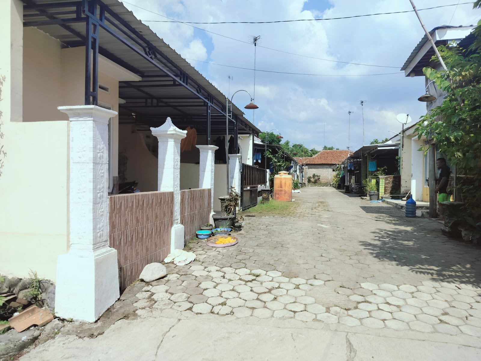 WhatsApp Image 2024-04-26 at 08.26.42 (1)