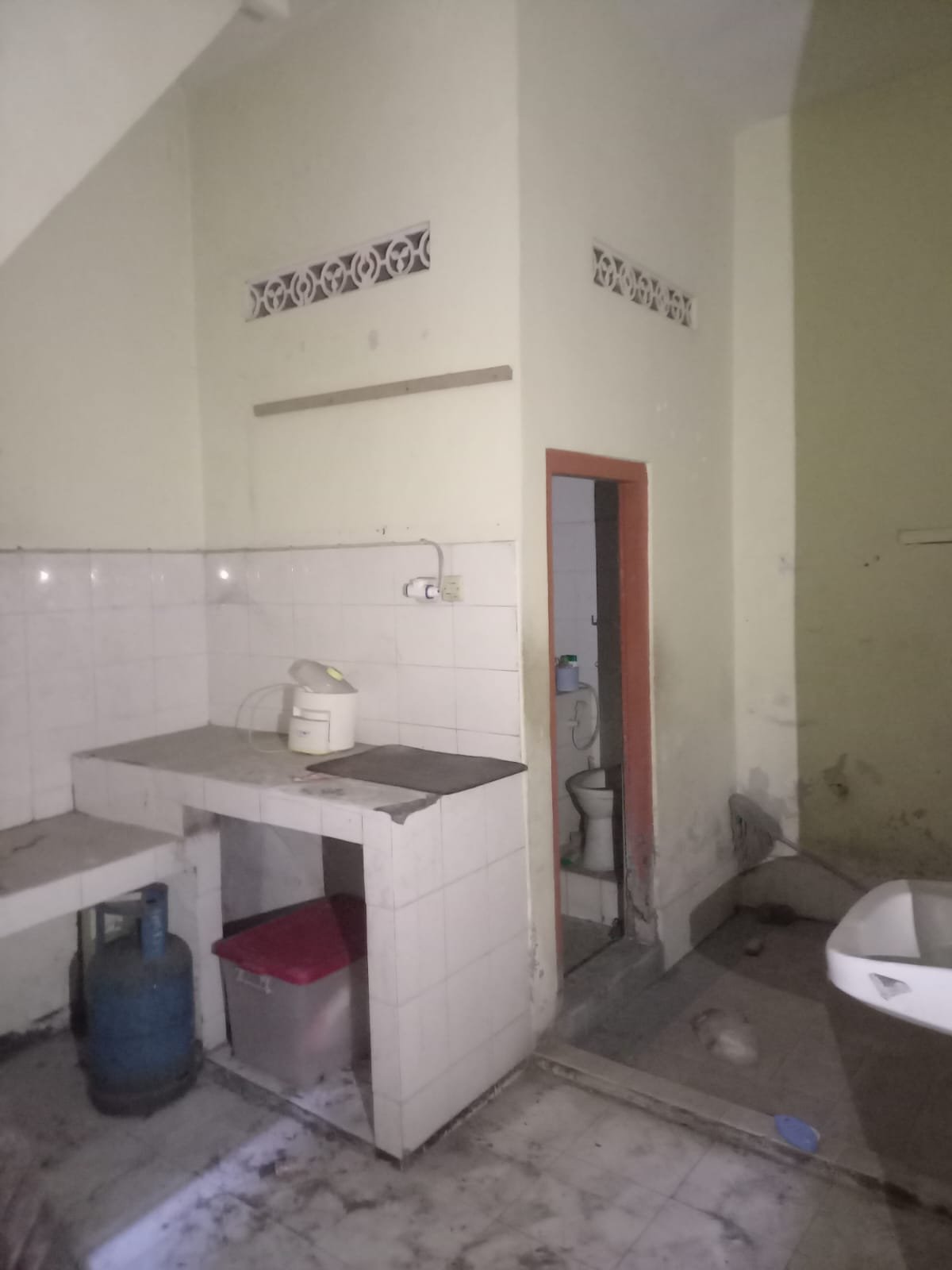 WhatsApp Image 2024-05-13 at 11.58.46 (1)