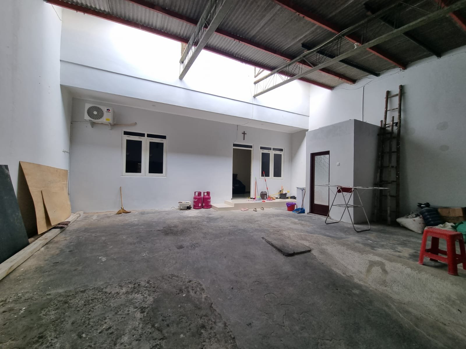 WhatsApp Image 2023-04-04 at 13.05.18 (1)