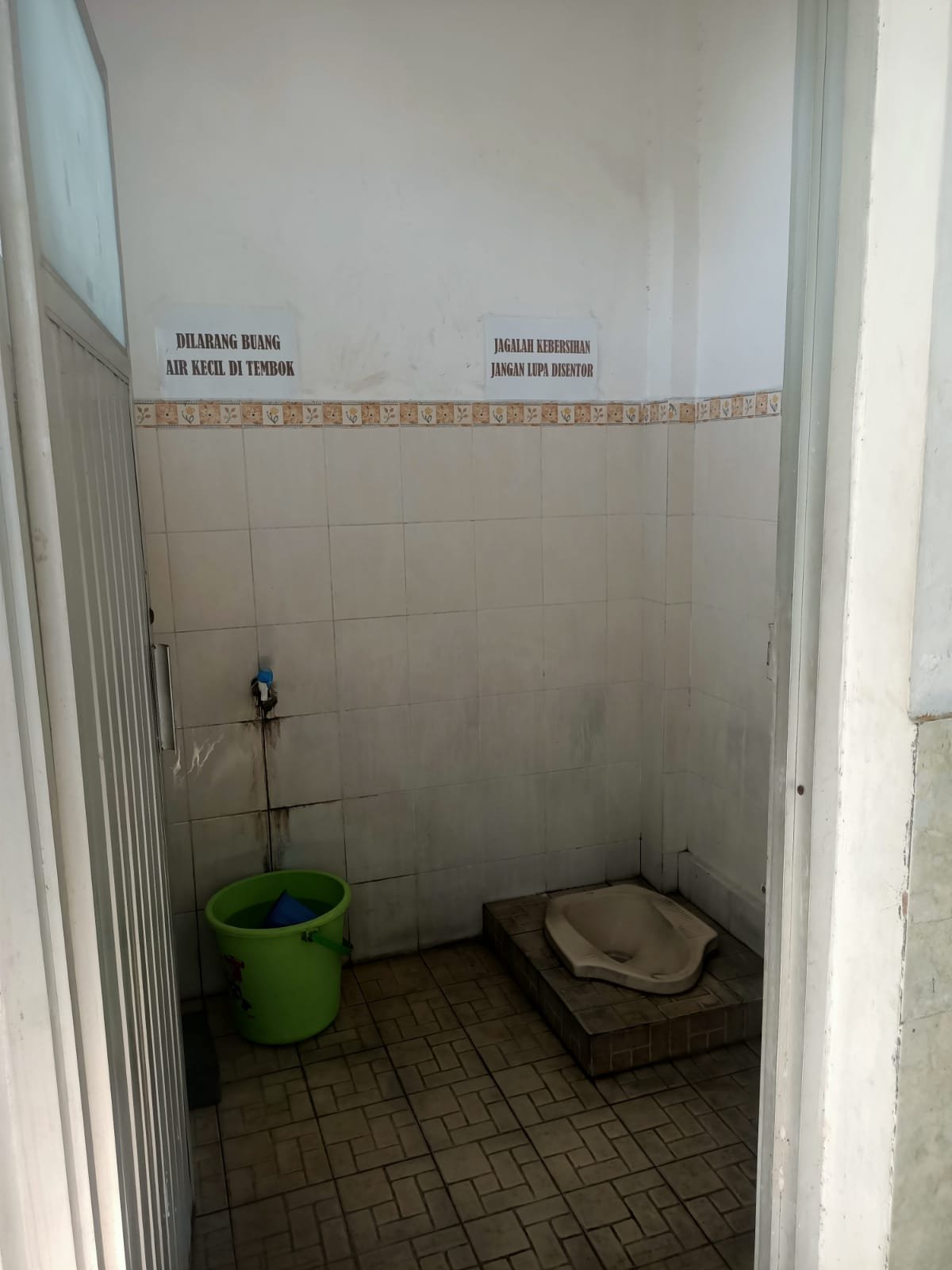 WhatsApp Image 2023-12-06 at 12.08.51