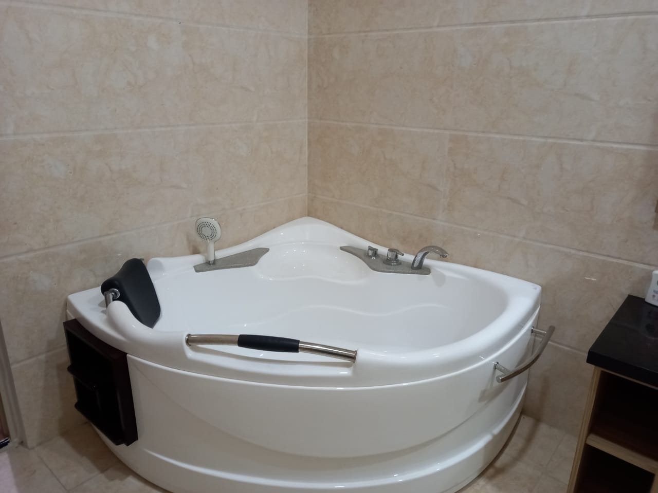 WhatsApp Image 2024-01-15 at 10.41.02 (1)