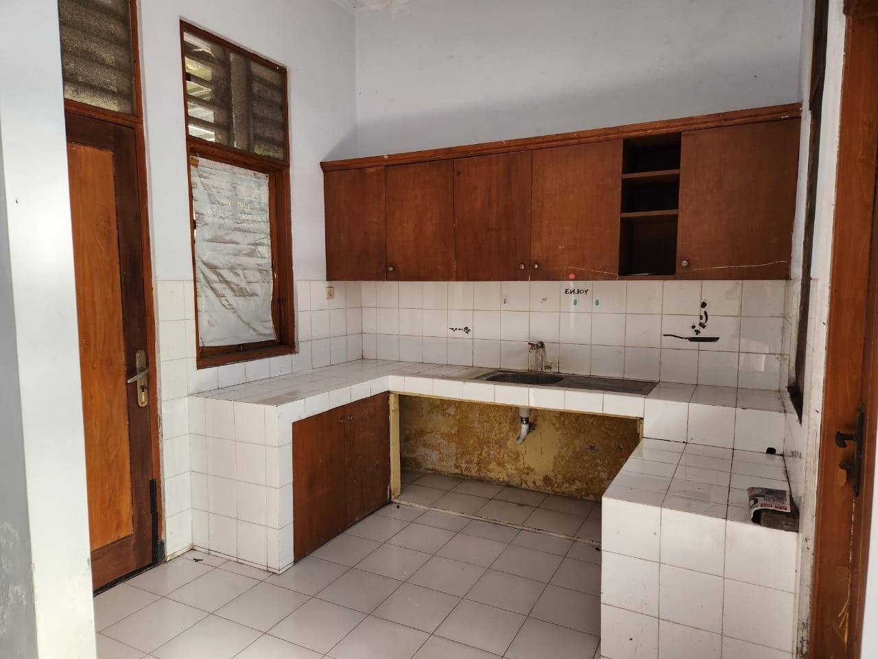 WhatsApp Image 2024-03-14 at 12.32.19