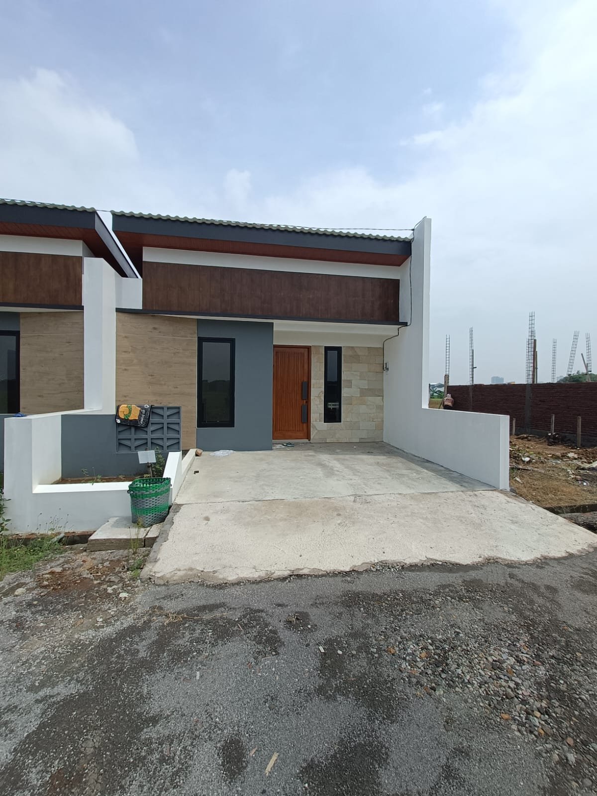 WhatsApp Image 2024-04-25 at 16.49.21 (1)