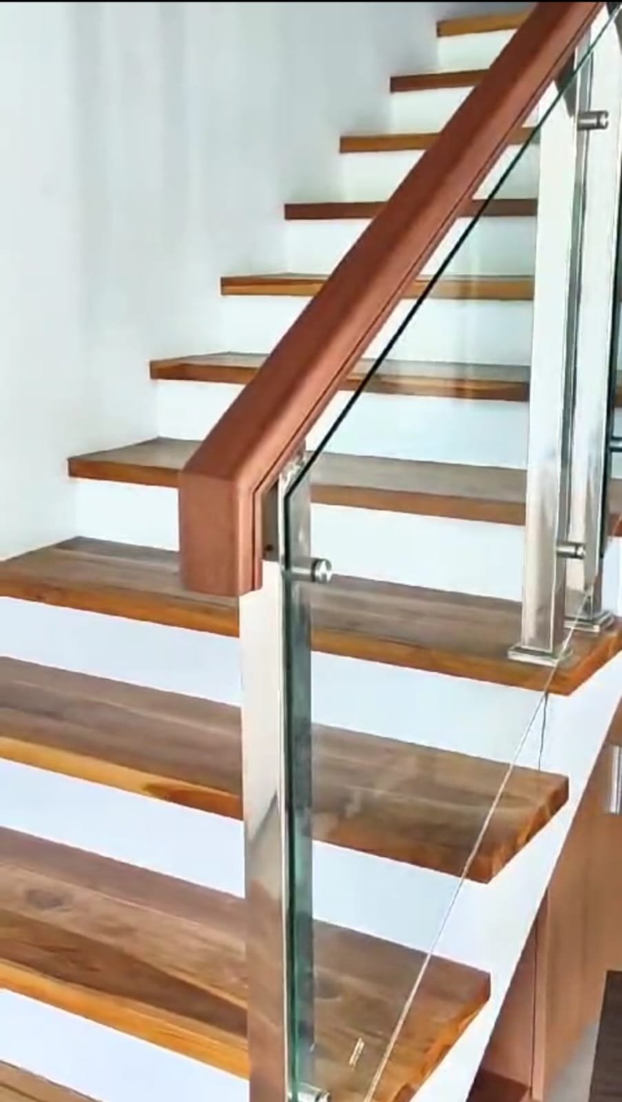 WhatsApp Image 2024-11-21 at 07.47.44 (2)