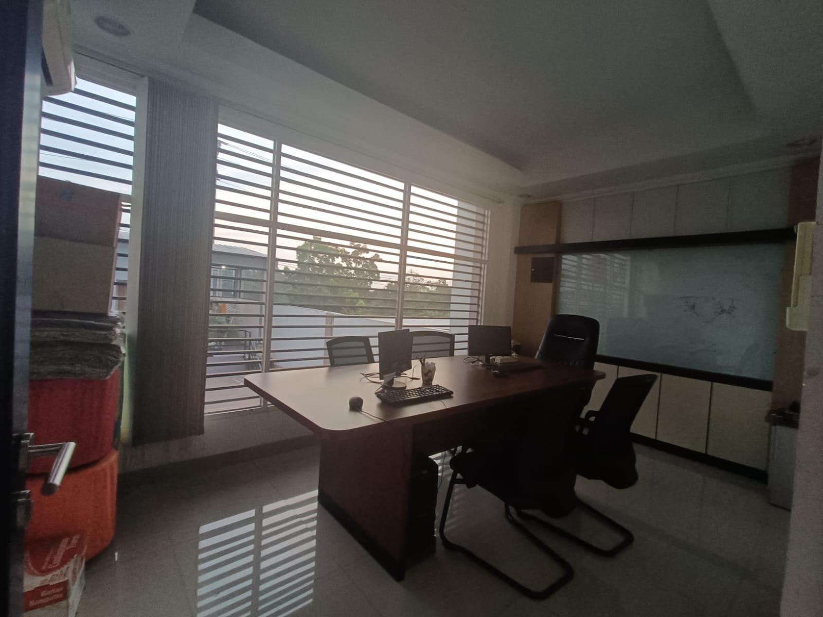 WhatsApp Image 2024-11-28 at 11.00.41