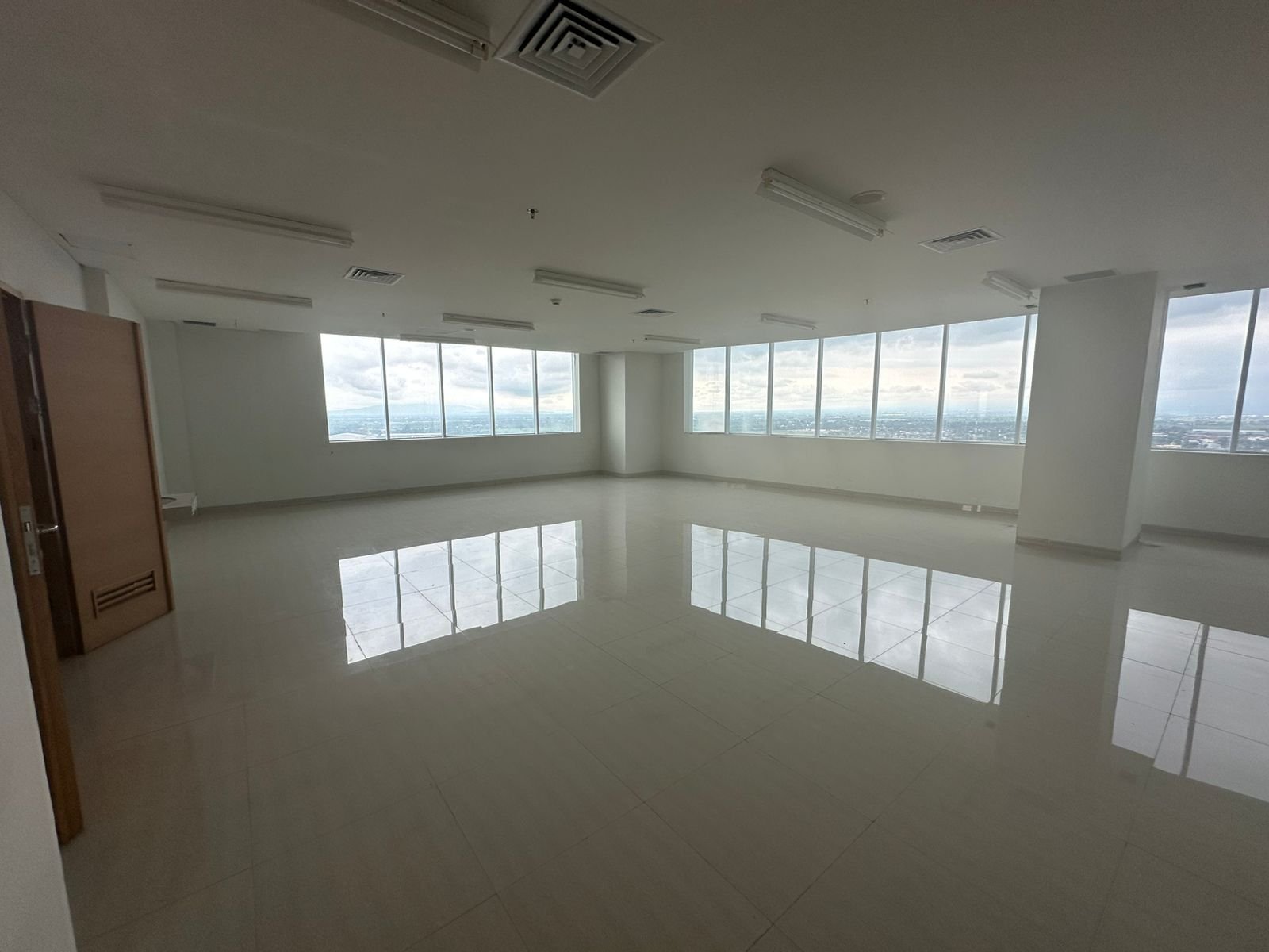 WhatsApp Image 2025-03-14 at 08.47.35 (1)