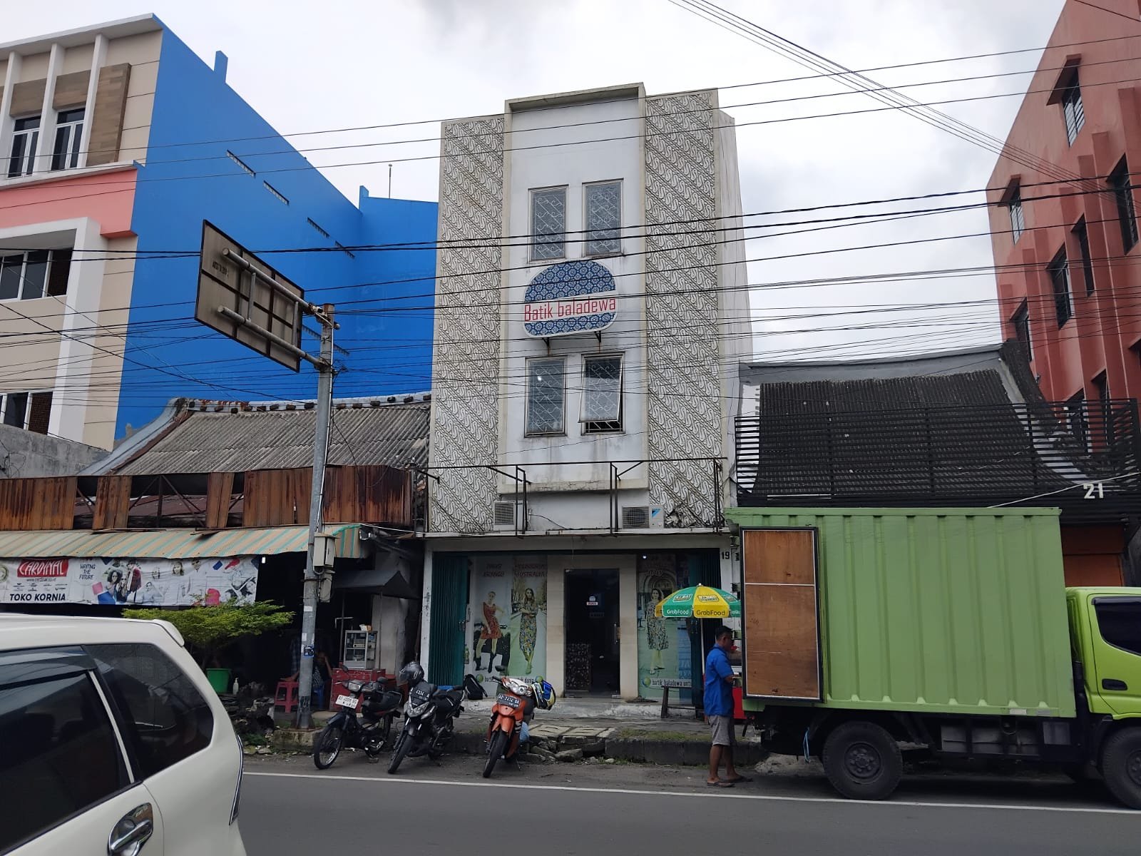 WhatsApp Image 2025-03-20 at 10.20.21