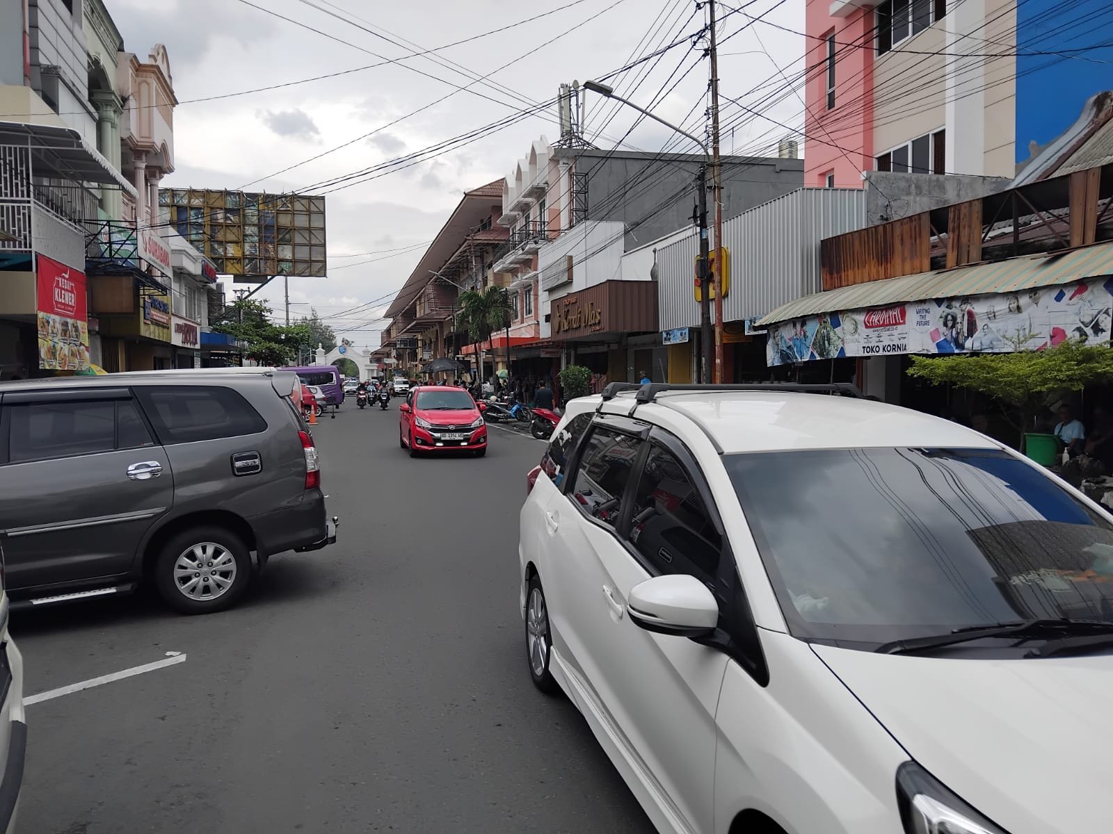 WhatsApp Image 2025-03-20 at 10.20.22 (1)