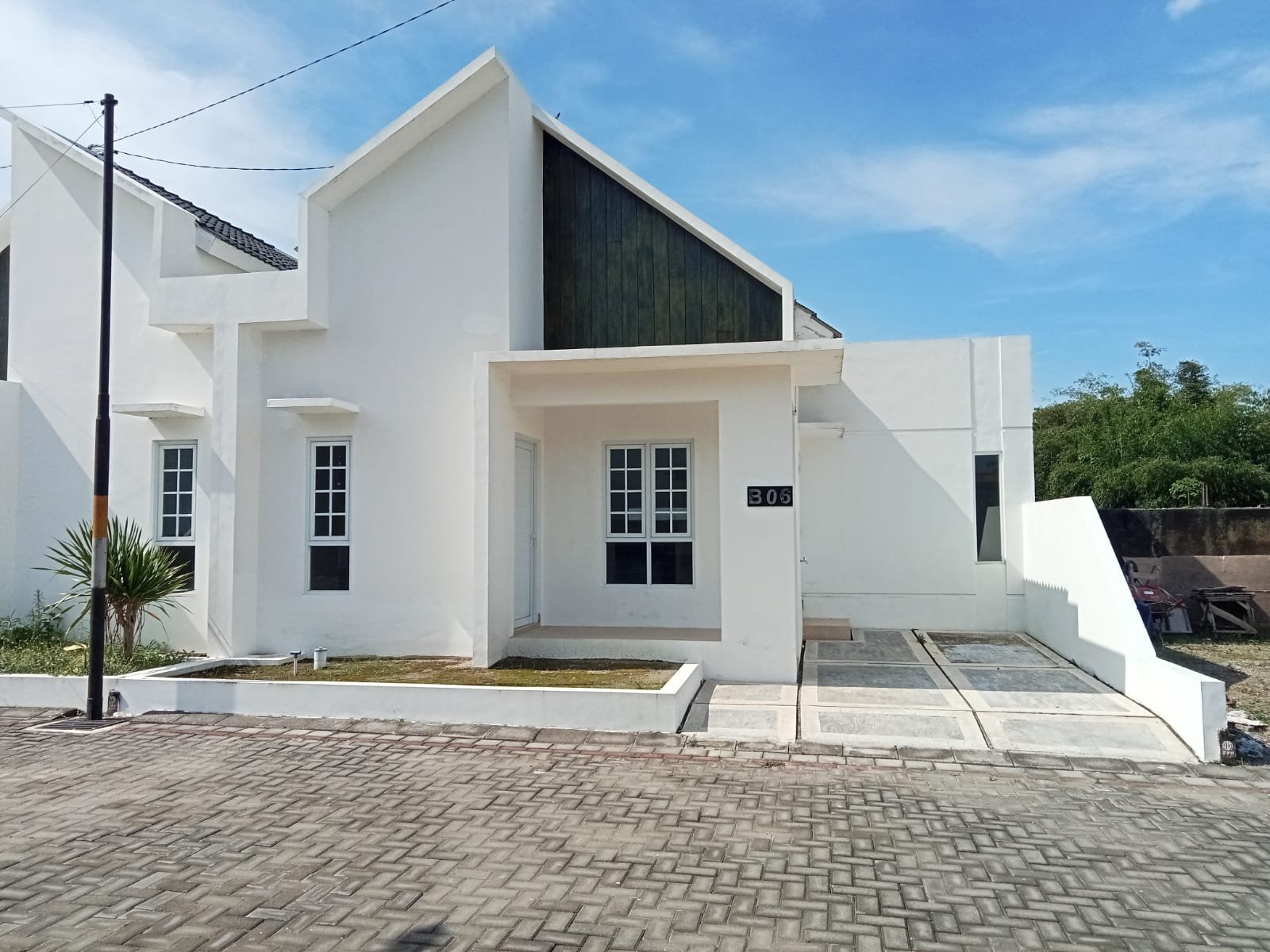 WhatsApp Image 2025-04-08 at 11.03.34 (1)