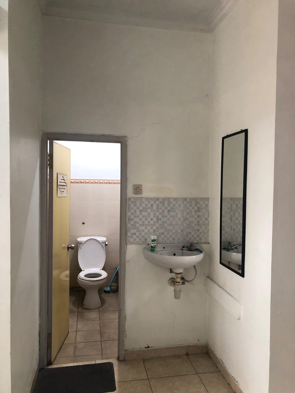 WhatsApp Image 2025-05-03 at 10.31.30