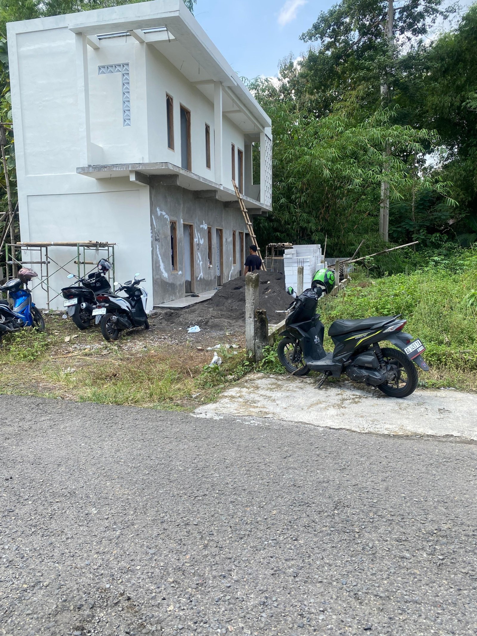 WhatsApp Image 2025-05-10 at 3.28.18 PM