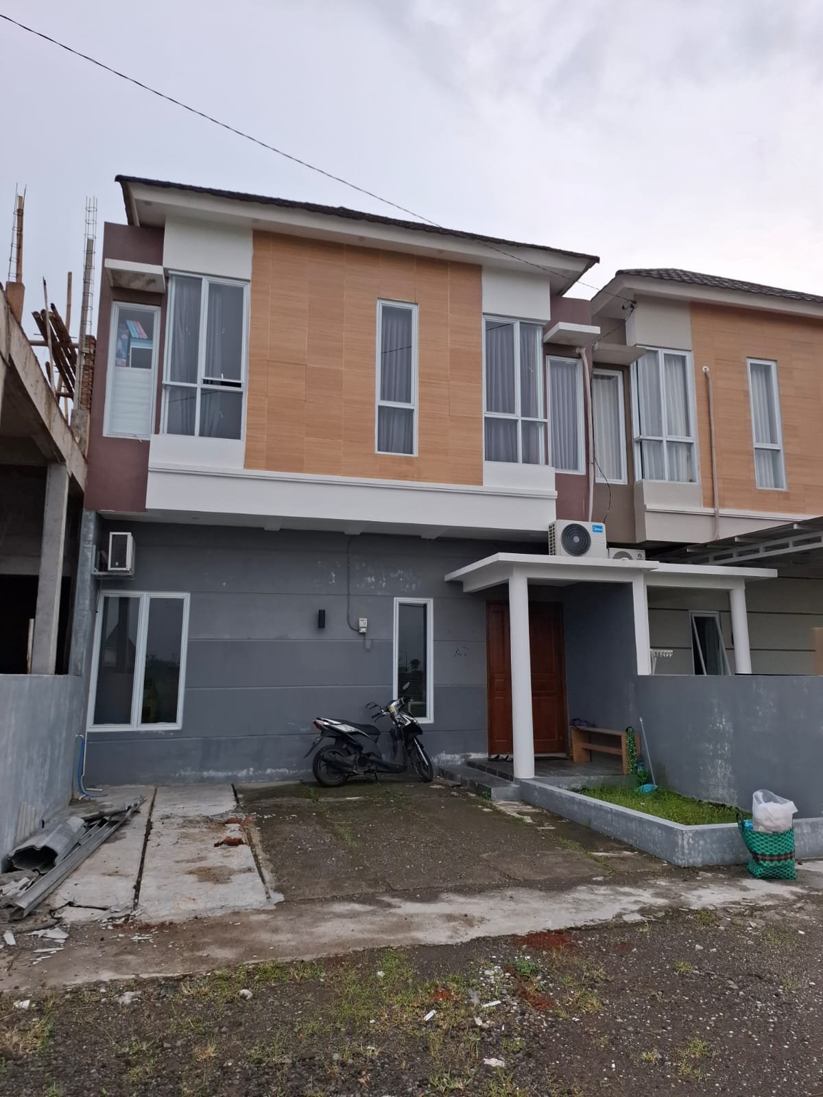 WhatsApp Image 2025-05-21 at 09.52.49