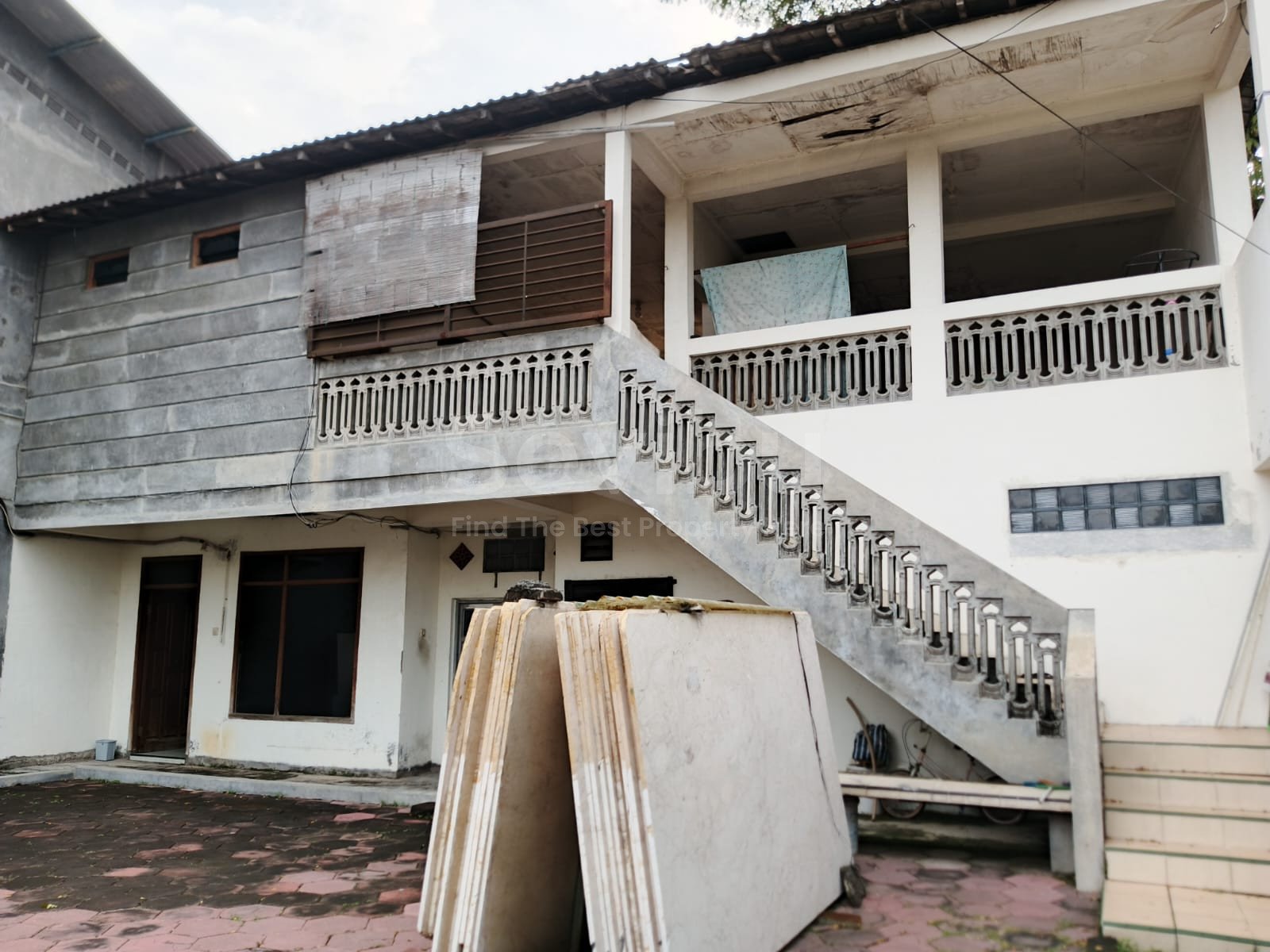 WhatsApp Image 2025-05-22 at 22.59.02