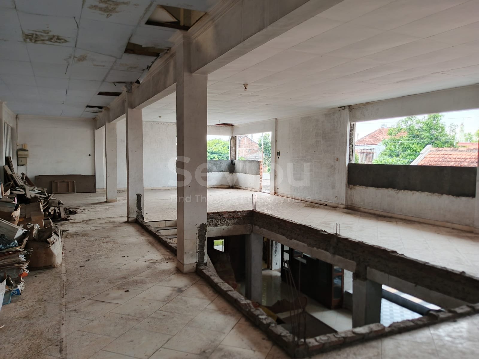 WhatsApp Image 2025-05-22 at 22.59.21