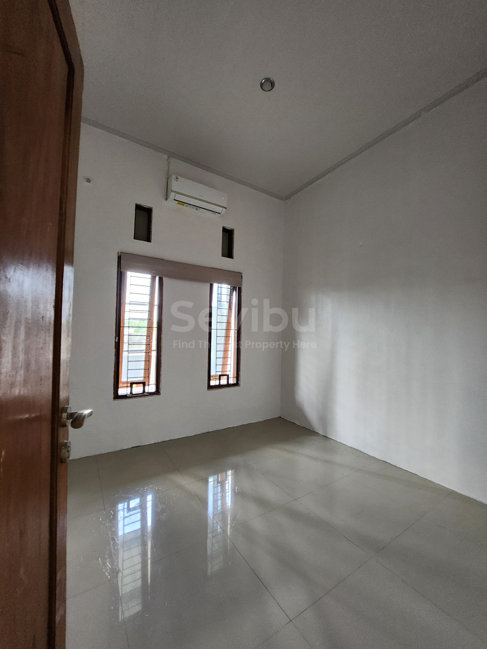 WhatsApp Image 2025-07-07 at 11.00.57