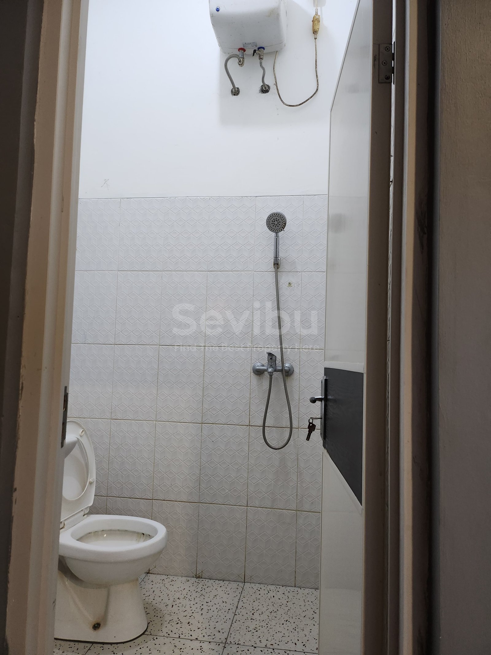 WhatsApp Image 2025-07-07 at 11.00.59