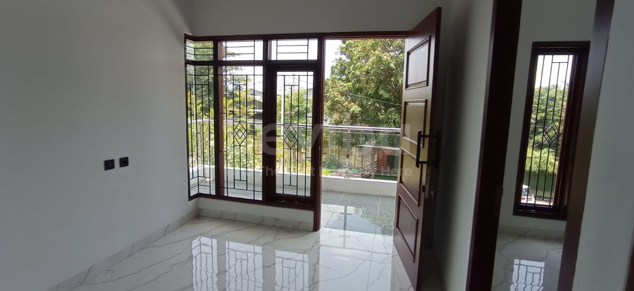 WhatsApp Image 2025-08-29 at 09.50.54