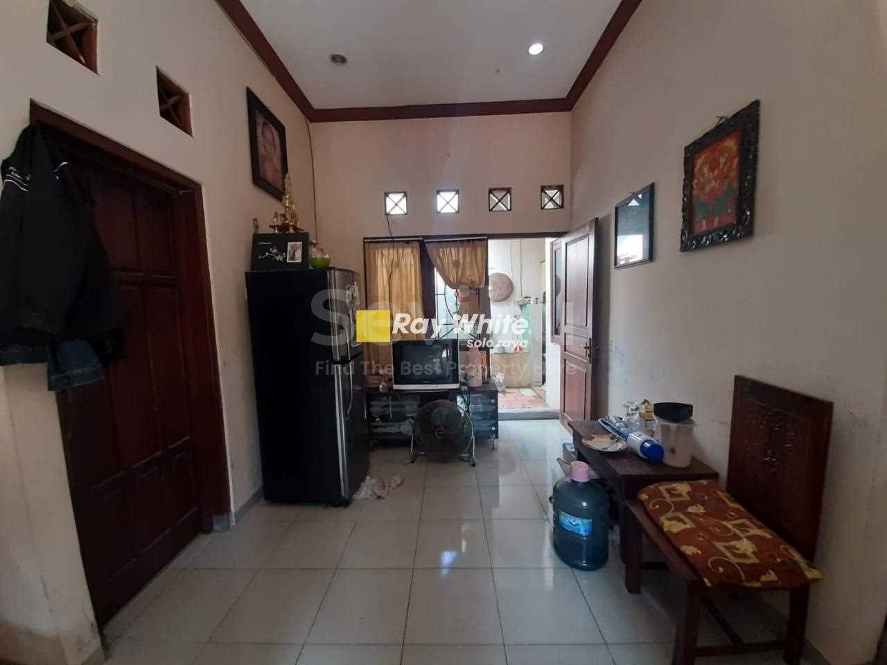 724b7989-be9a-43d9-850b-2965fc289e30