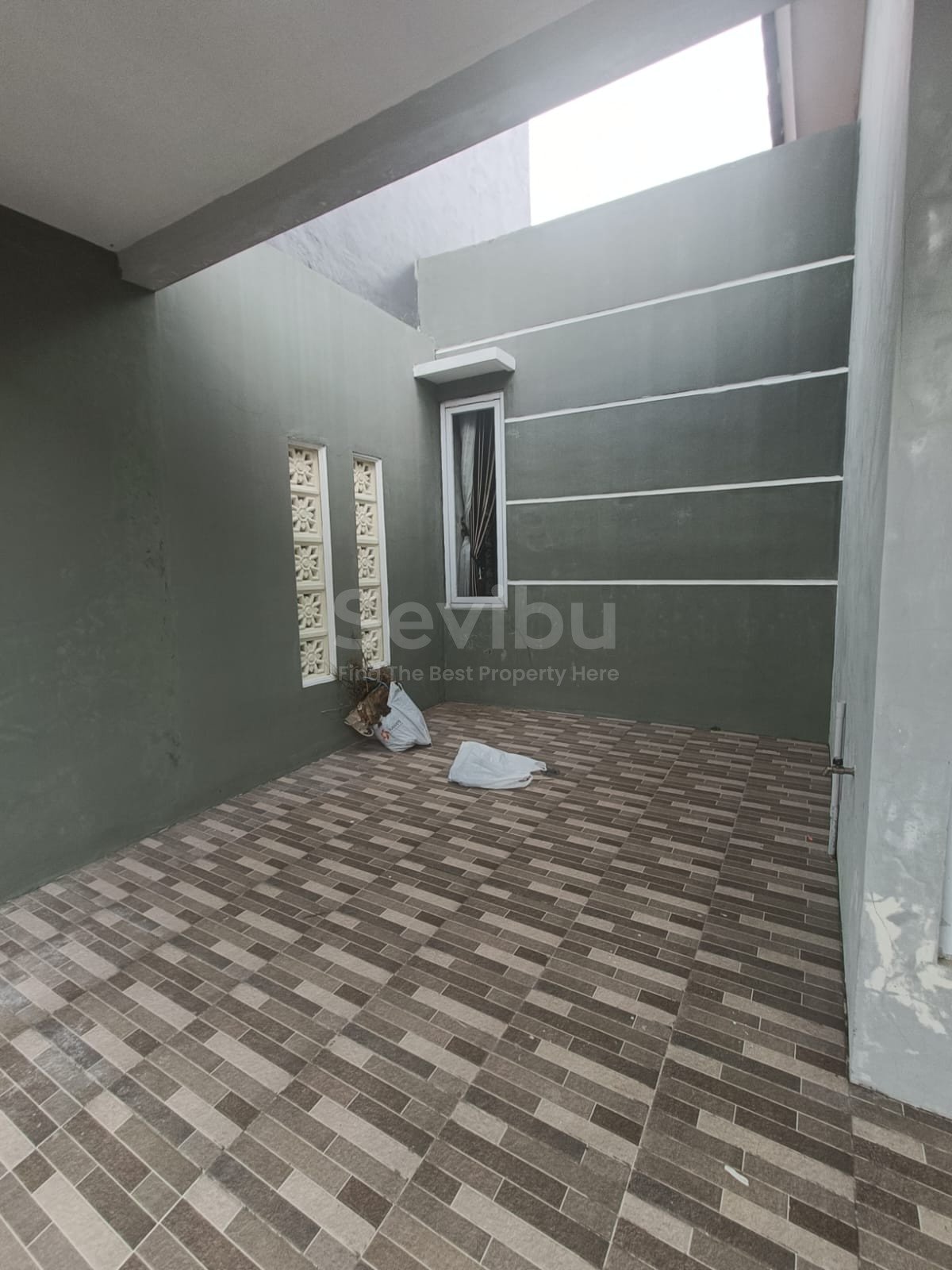 WhatsApp Image 2025-09-30 at 15.05.04 (1)