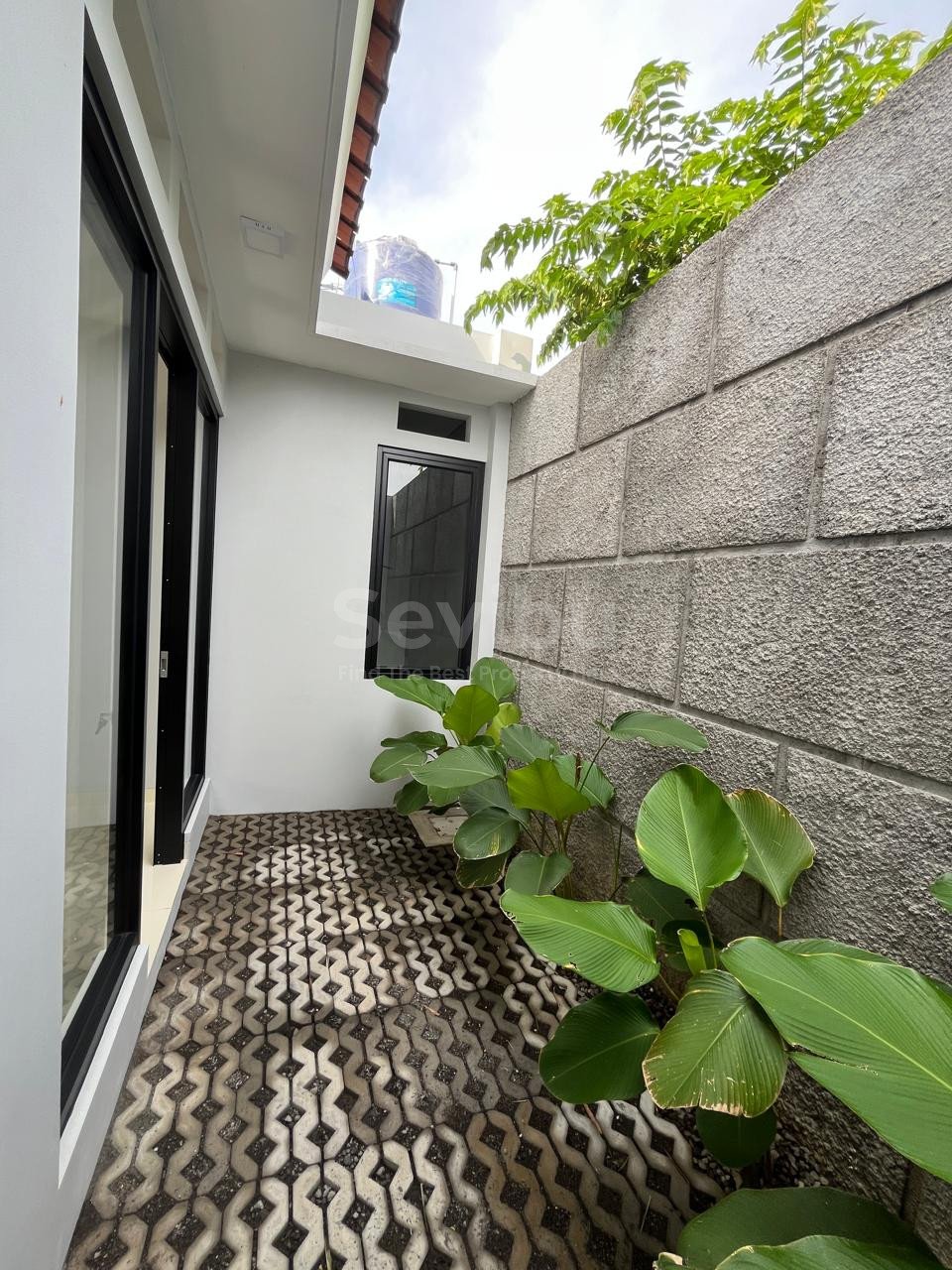 WhatsApp Image 2025-10-04 at 10.18.36