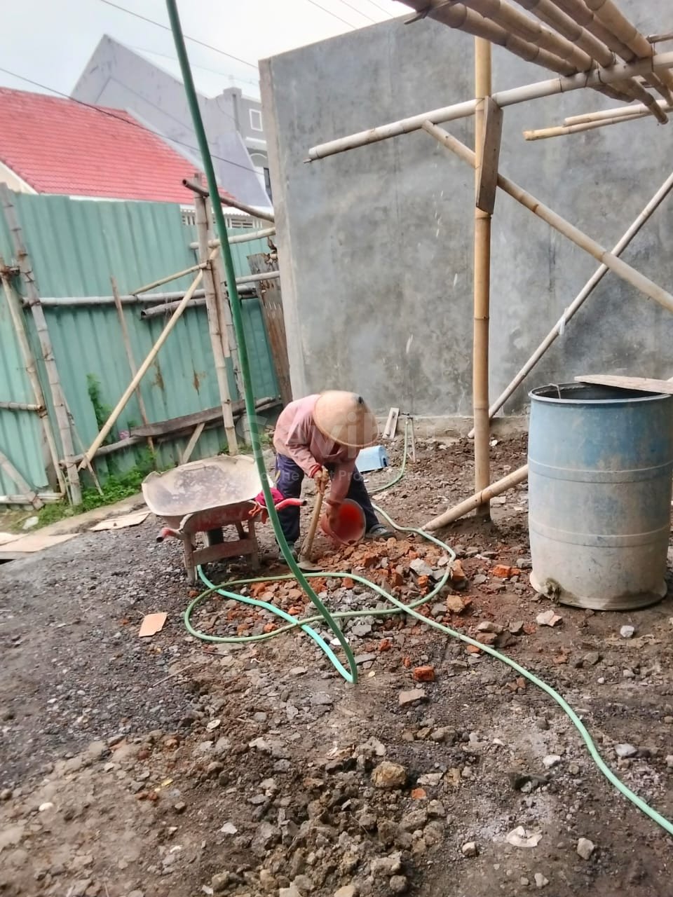 WhatsApp Image 2025-10-04 at 13.18.37 (1)