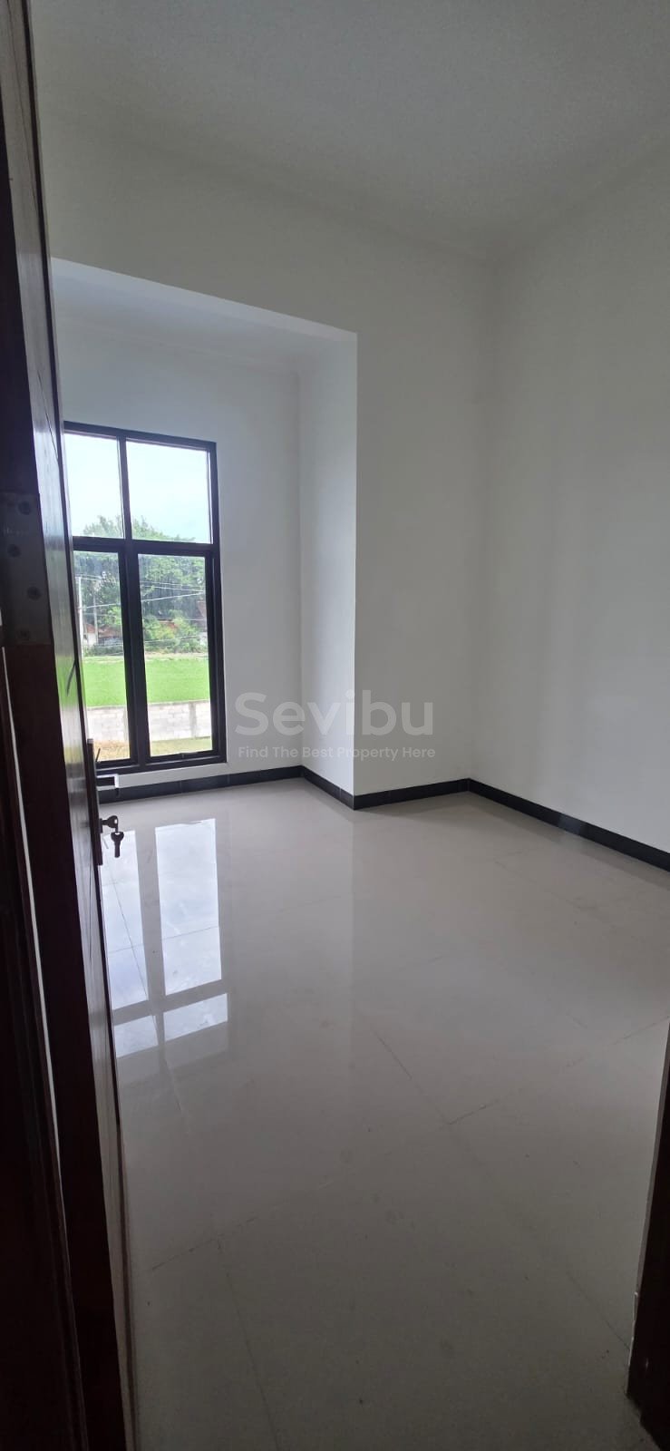 WhatsApp Image 2025-10-31 at 11.30.21 (2)