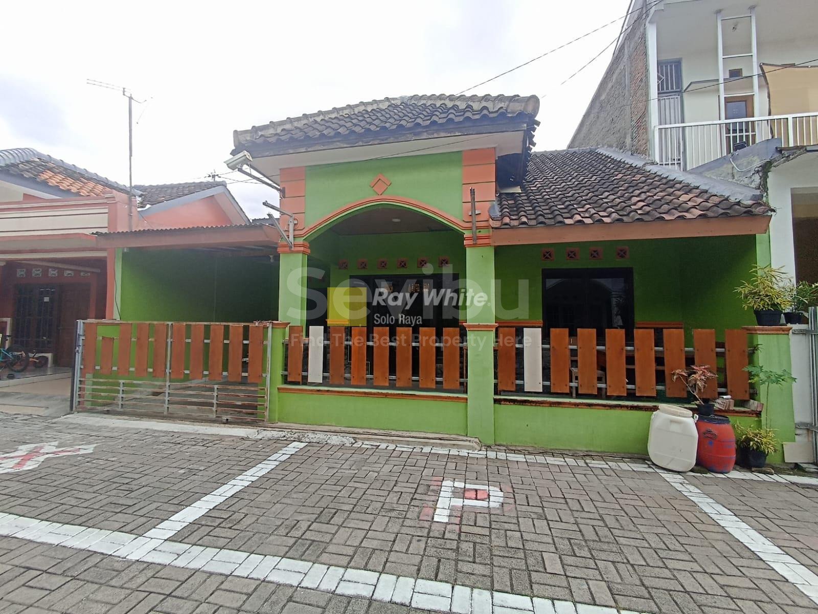 WhatsApp-Image-2025-11-13-at-10.52.48