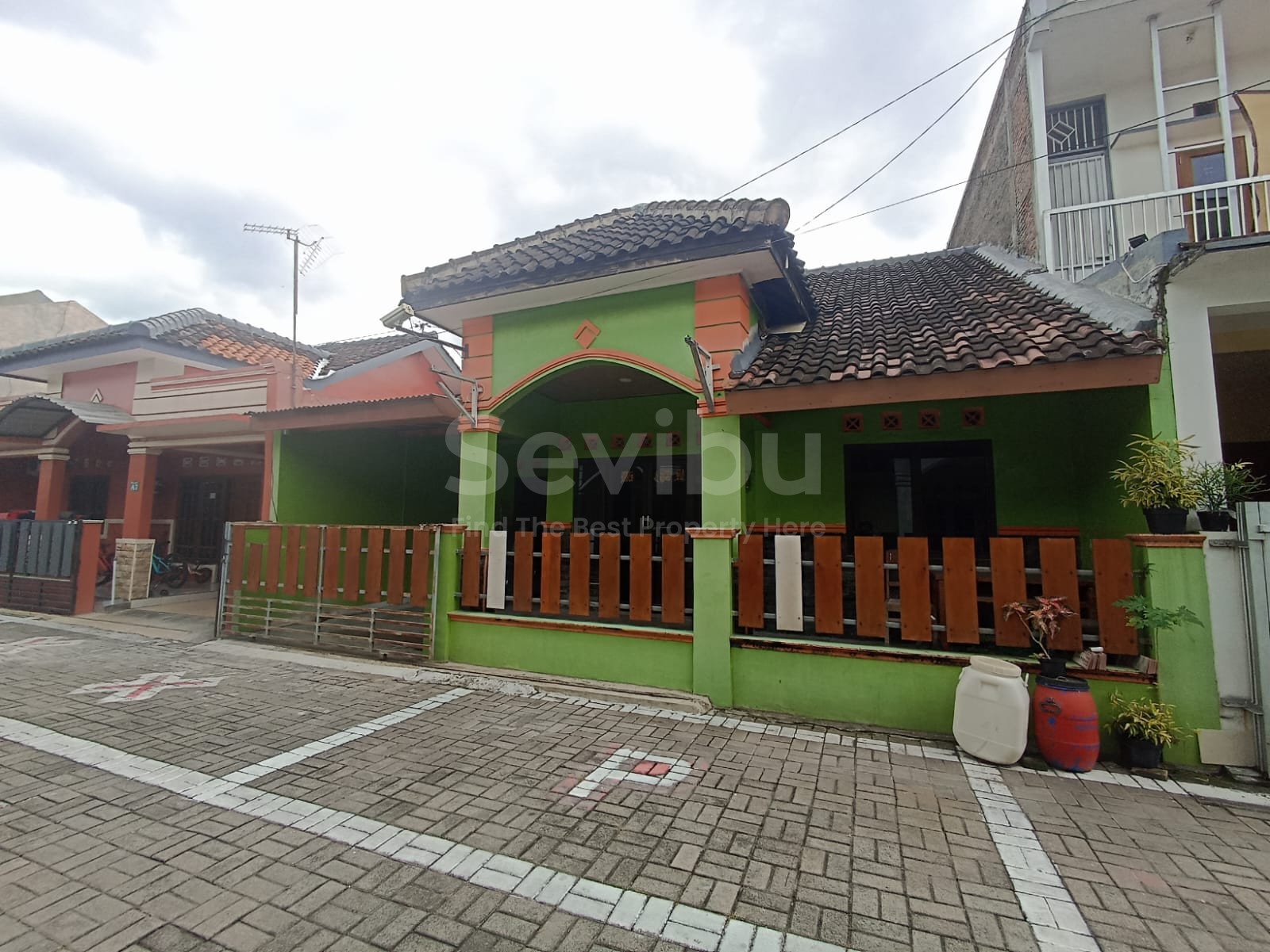 WhatsApp Image 2025-11-13 at 10.52.49