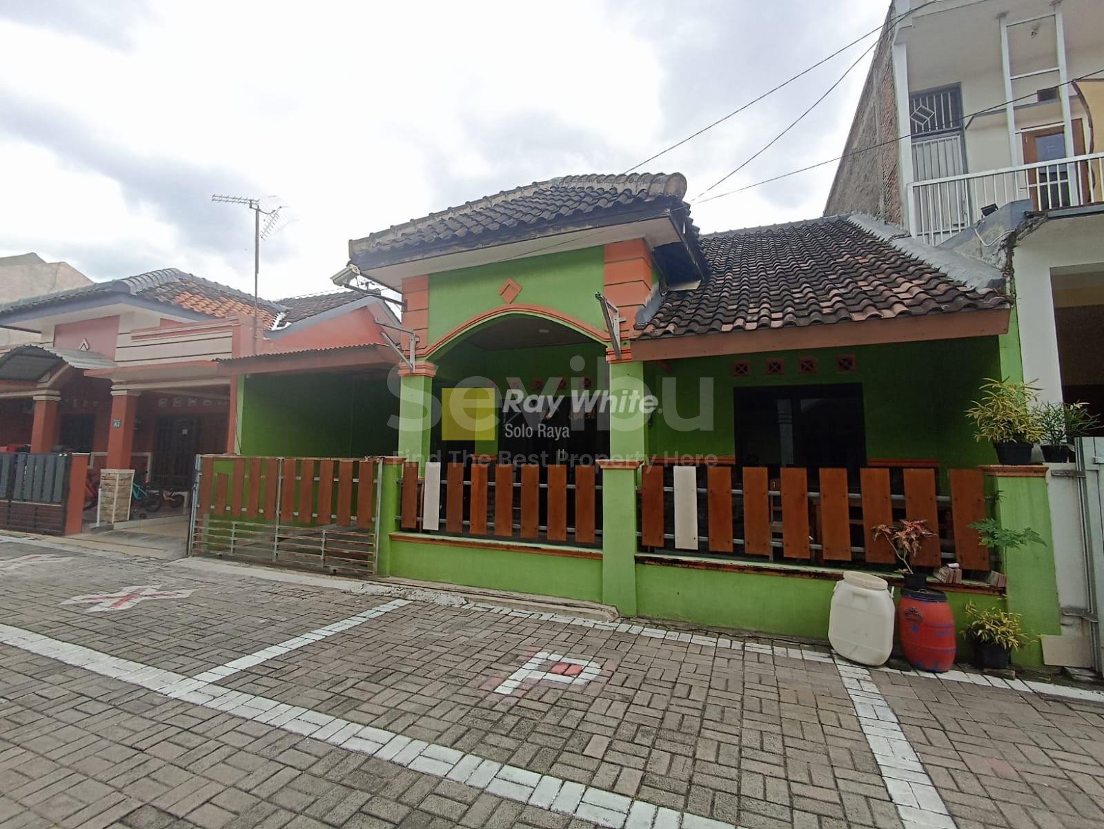 WhatsApp-Image-2025-11-13-at-10.52.49