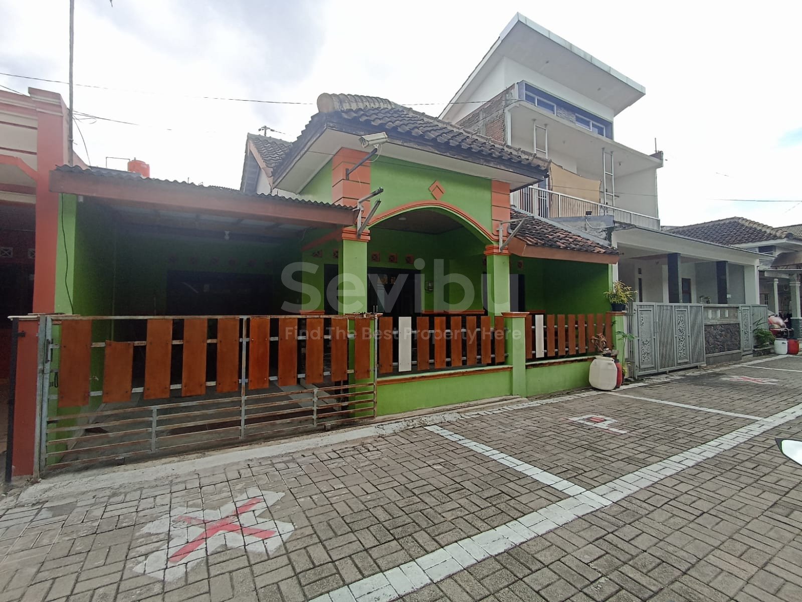 WhatsApp Image 2025-11-13 at 10.53.03