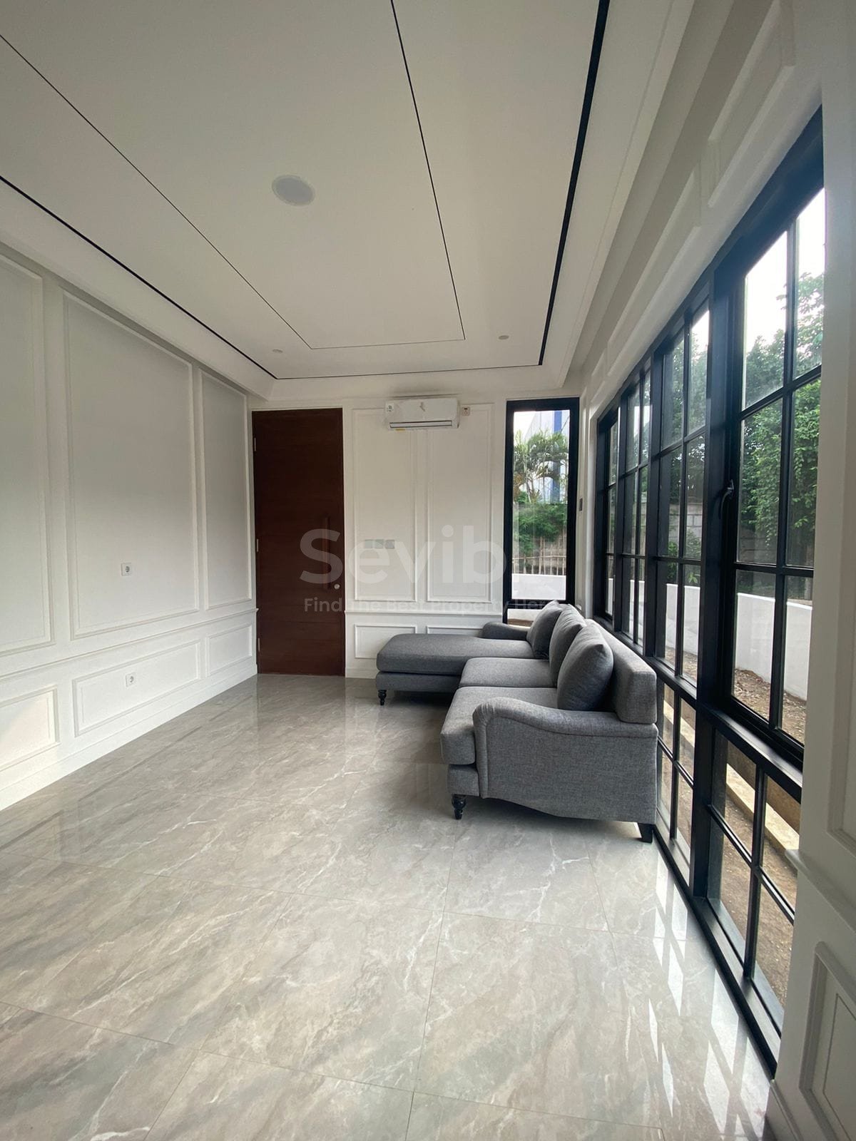 WhatsApp Image 2025-11-19 at 12.14.19 (1)