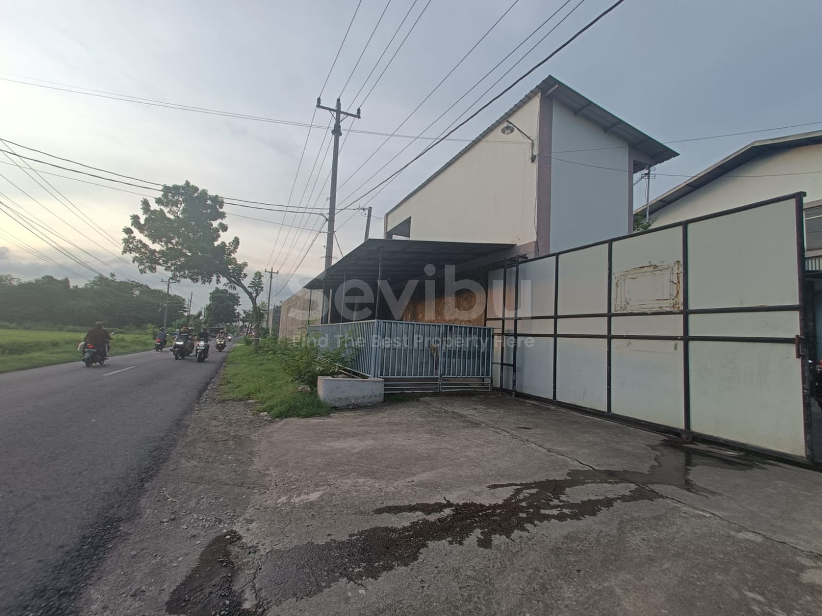 WhatsApp Image 2024-11-28 at 11.00.40 (1)