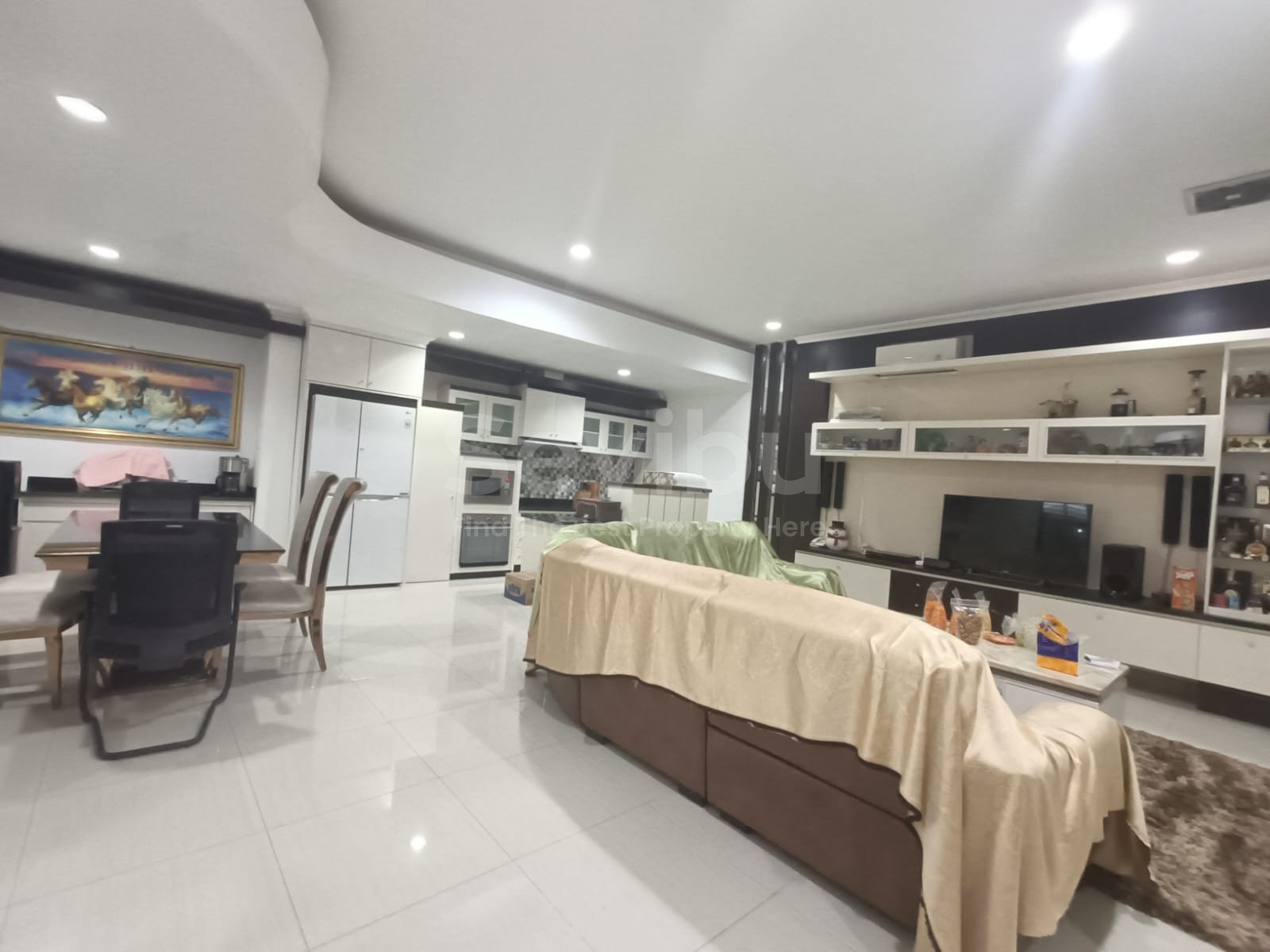 WhatsApp Image 2024-11-28 at 11.00.42