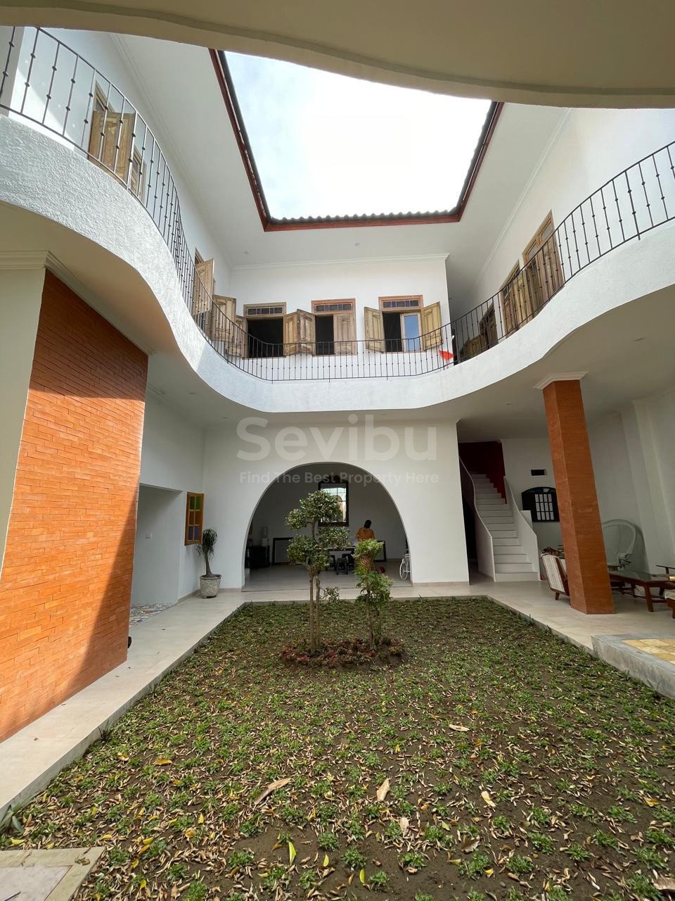 WhatsApp Image 2025-12-05 at 19.14.19 (2)