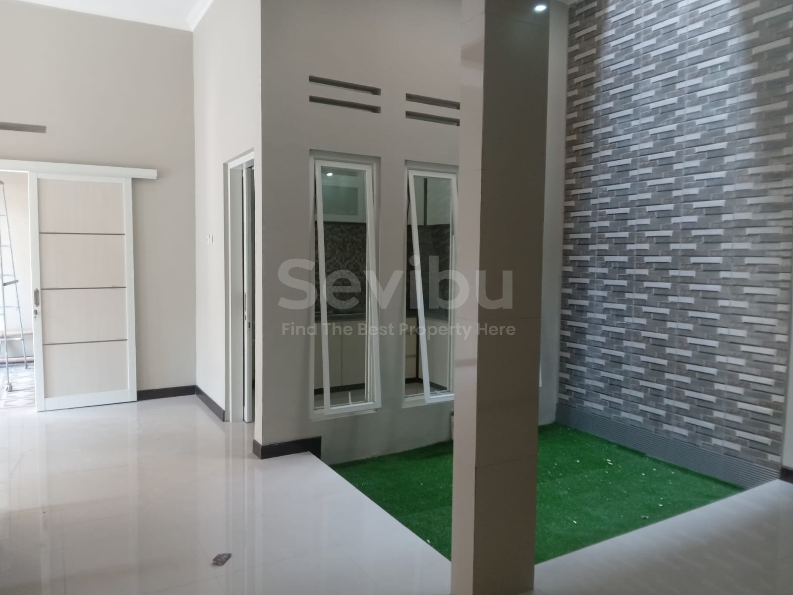 WhatsApp Image 2024-07-12 at 13.50.49 (1)