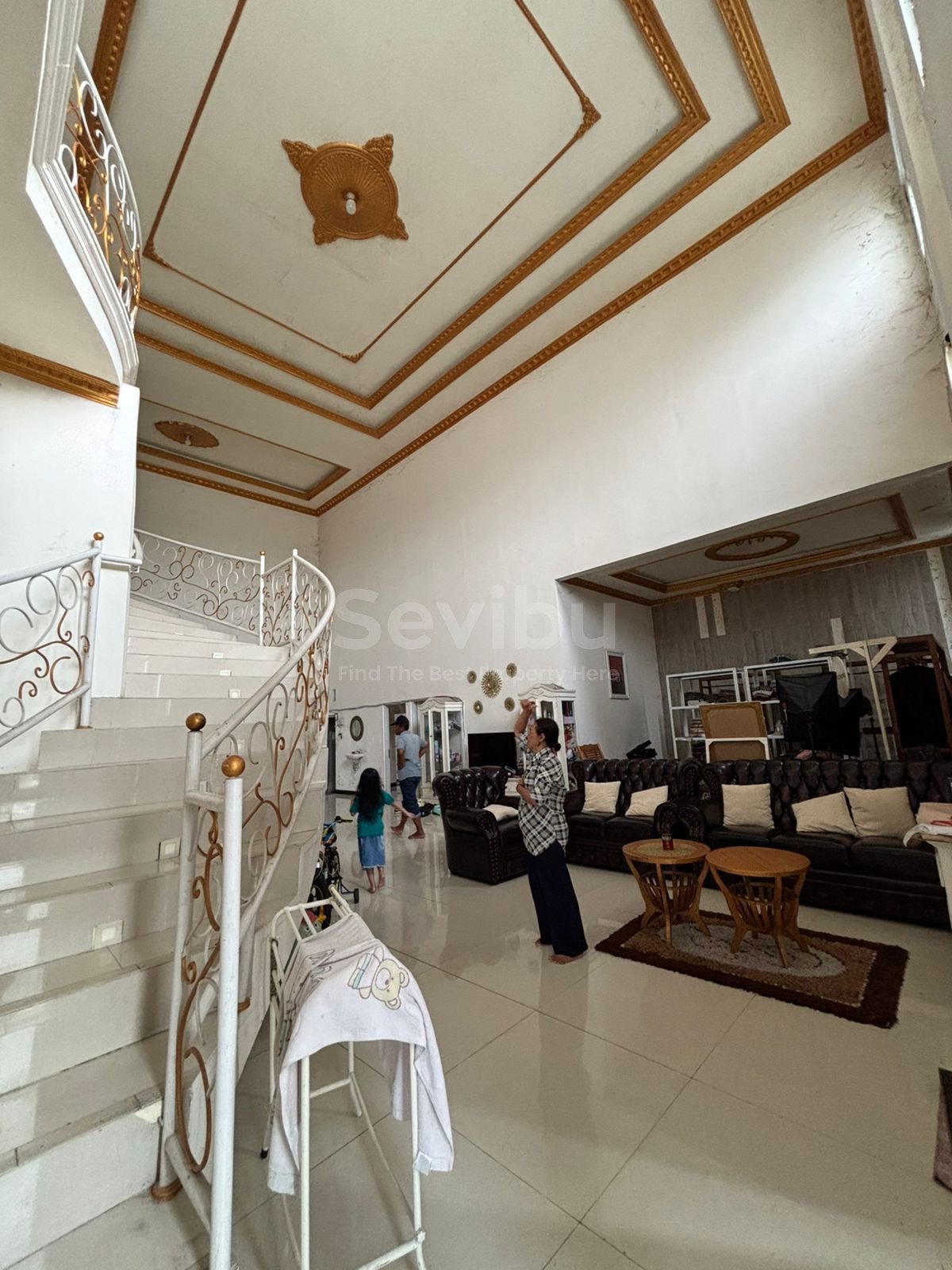 WhatsApp Image 2024-12-03 at 11.47.46 (1)