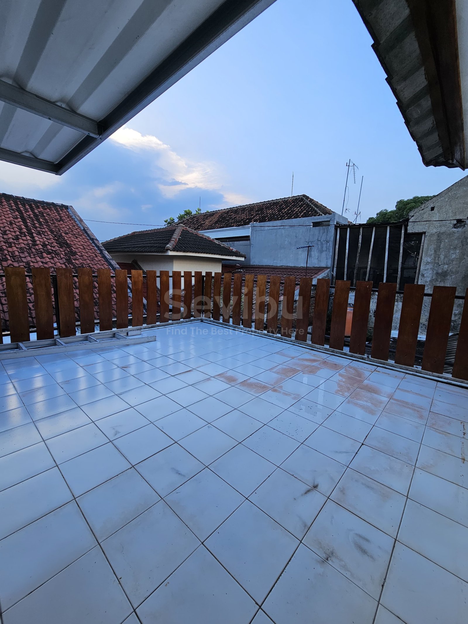 WhatsApp Image 2025-06-13 at 10.08.16 (1)