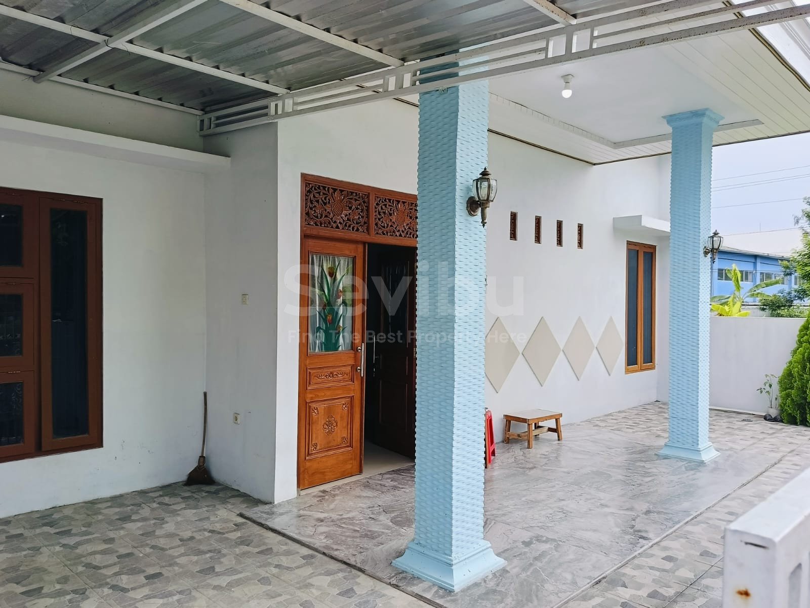 d2dc33f0-9315-48a0-8633-b50b5c319336