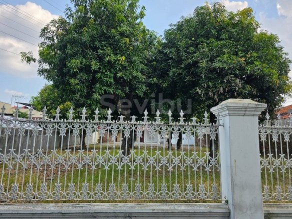 Dijusl Tanah bonus Bangunan Di Looasi Strategi Kota Solo