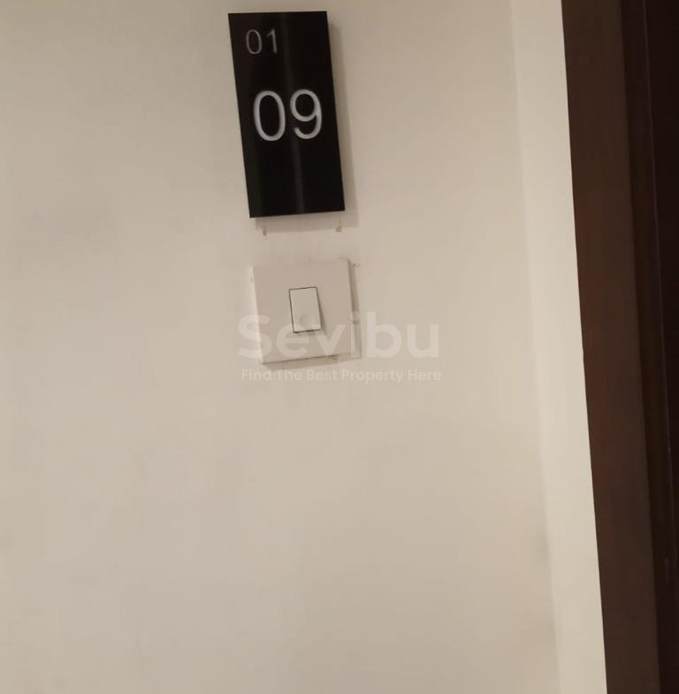 768