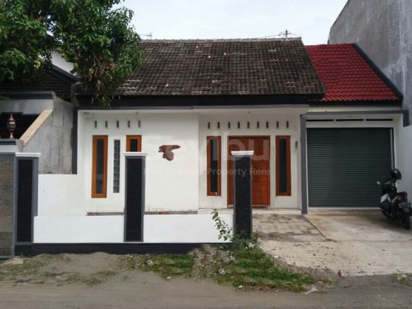 Dijual rumah di perumahan Grogol Indah Lingkungan Aman dan Nyaman