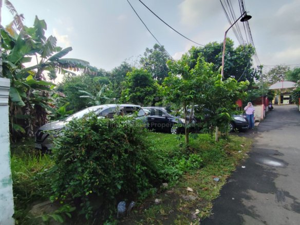 Disewakan dan dijual tanah shm lokasi strategis tidak banjir