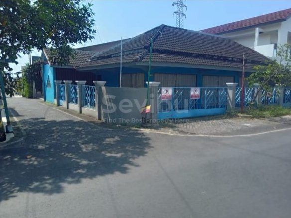 Rumah dijual disemarang. Properti murah semarang. Rumah dibanyumanik