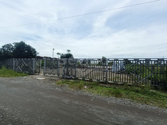Dijual Tanah Bonus Bangunan Lokasi Strategis di sanggrahan Grogol
